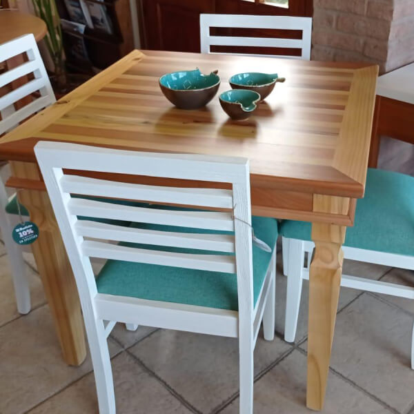 Mesa cuadrada