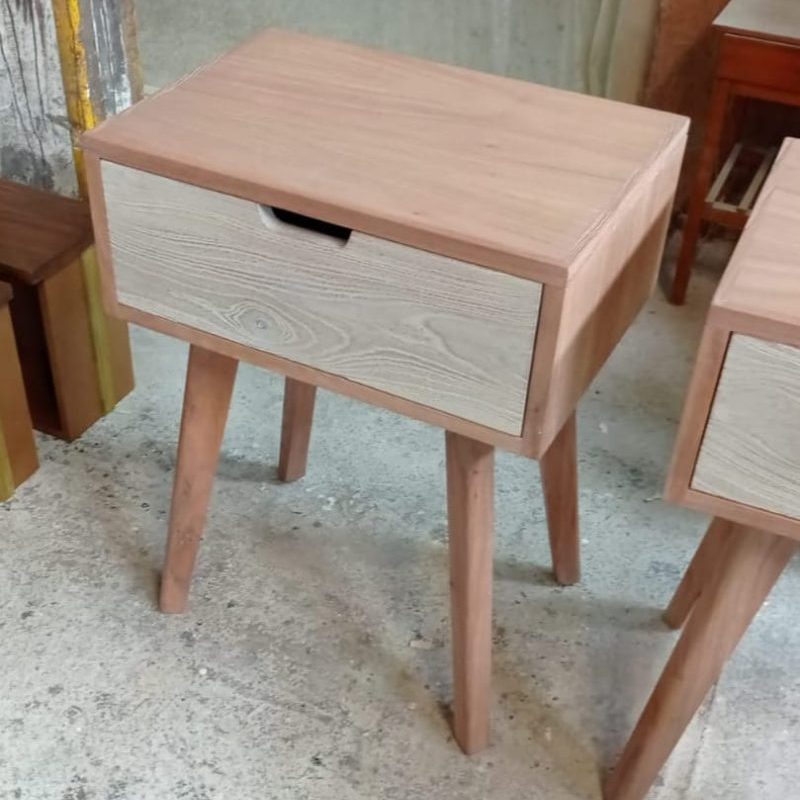 Mesa de luz «Nórdica»