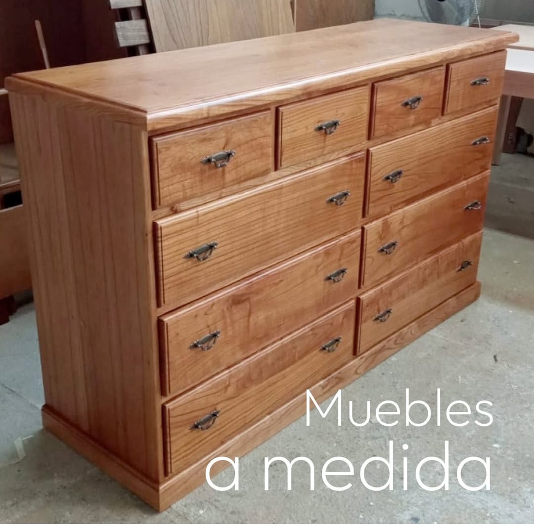 Cómoda alta