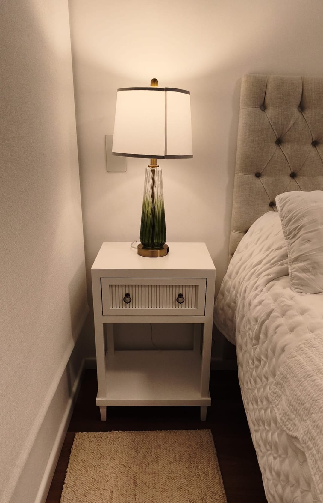 Mesa de luz blanca